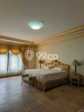 Jual Rumah Luas Elegan Dengan View Cantik di Graha, Surabaya Jual Rumah Luas Elegan Dengan View Cantik di Graha, Surabaya