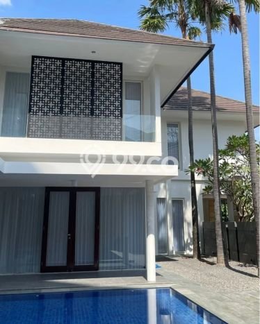 Siap Huni Hunian Elit 4 Kamar di Wiyung Dekat ke Mana Pun Siap Huni Hunian Elit 4 Kamar di Wiyung Dekat ke Mana Pun