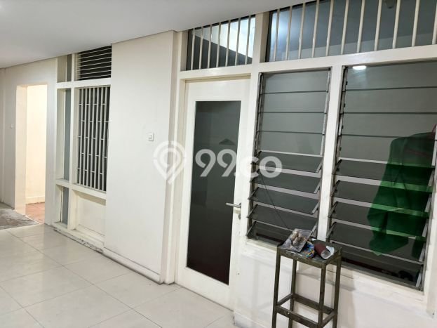 Rumah Asri di Surabaya Kota, 2 KT, Luas 780m2m² Bangunan 399m2m² Rumah Asri di Surabaya Kota, 2 KT, Luas 780m2m² Bangunan 399m2m²