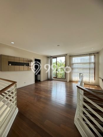 Rumah di Graha, Luas 345m², Bangunan 450m² Rumah di Graha, Luas 345m², Bangunan 450m²