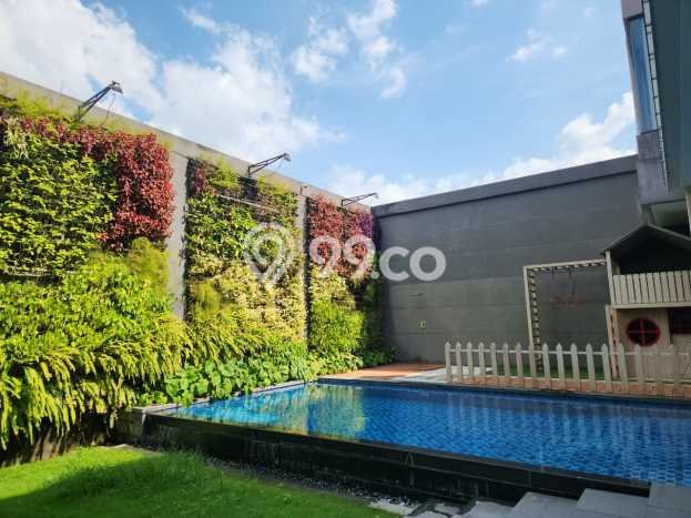 LOKASI PREMIUM! Rumah Strategis di Citraland, Luas 670m² Bangunan 1200m² LOKASI PREMIUM! Rumah Strategis di Citraland, Luas 670m² Bangunan 1200m²