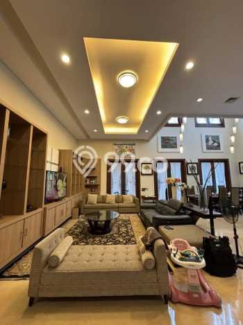 Ready to Use! Luxury House LT 849m2 Desain Elegan di Graha Ready to Use! Luxury House LT 849m2 Desain Elegan di Graha
