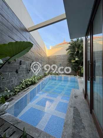 Ready to Use! Luxury House LT 849m2 Desain Elegan di Graha Ready to Use! Luxury House LT 849m2 Desain Elegan di Graha