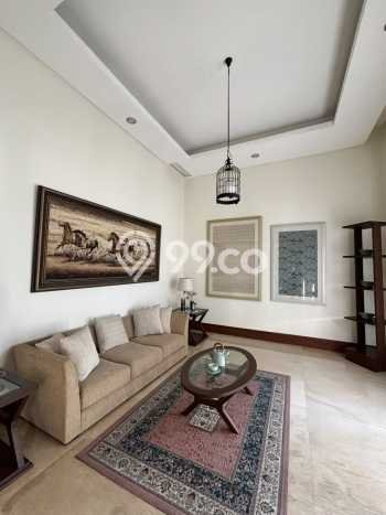 Ready to Use! Luxury House LT 849m2 Desain Elegan di Graha Ready to Use! Luxury House LT 849m2 Desain Elegan di Graha