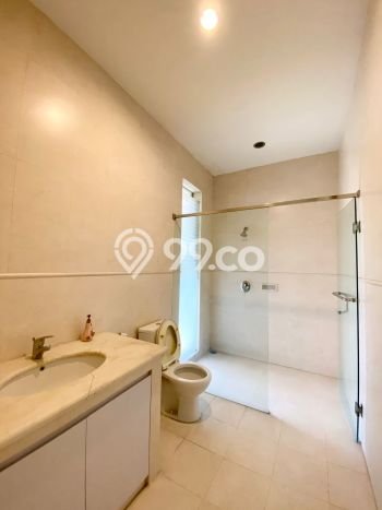 Rumah Luxury Modern Siap Huni di Citraland Surabaya Rumah Luxury Modern Siap Huni di Citraland Surabaya
