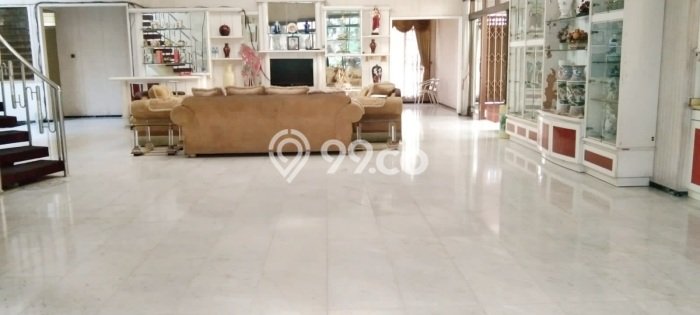 Rumah Strategis Manyar, Surabaya, Luas 510m² Bangunan 880m² Rumah Strategis Manyar, Surabaya, Luas 510m² Bangunan 880m²