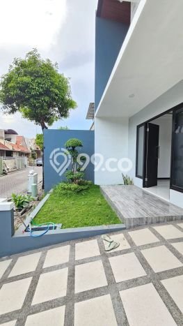 Rumah Luxury Modern Tanpa Renovasi di Citraland Surabaya Rumah Luxury Modern Tanpa Renovasi di Citraland Surabaya