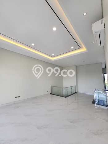 Rumah Elit Modern Siap Huni di Pakuwon Indah Surabaya Rumah Elit Modern Siap Huni di Pakuwon Indah Surabaya