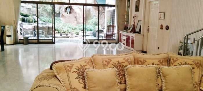 Rumah Strategis Manyar, Surabaya, Luas 510m² Bangunan 880m² Rumah Strategis Manyar, Surabaya, Luas 510m² Bangunan 880m²