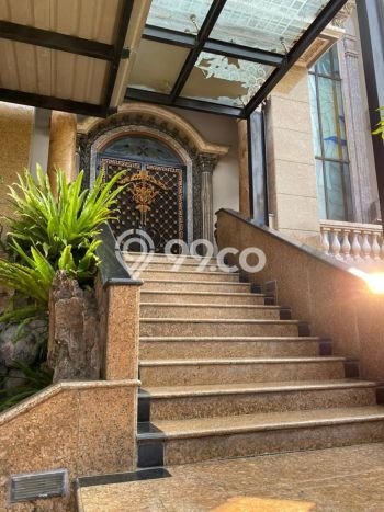Dijual Murah Rumah dengan Luas Tanah 1100m² dan Luas Bangunan 1200m² di Area Kenjeran, Surabaya Dijual Murah Rumah dengan Luas Tanah 1100m² dan Luas Bangunan 1200m² di Area Kenjeran, Surabaya