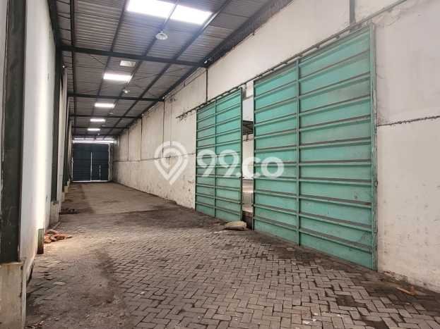 FOR RENT! Gudang di Margomulyo Cocok untuk Bisnis 1000m2 FOR RENT! Gudang di Margomulyo Cocok untuk Bisnis 1000m2