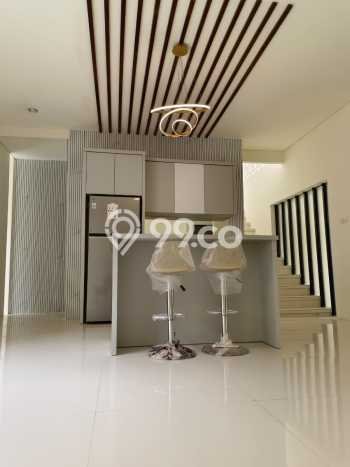 Hunian Eksklusif Dijual LT 240m2 di Wiyung, Surabaya Hunian Eksklusif Dijual LT 240m2 di Wiyung, Surabaya