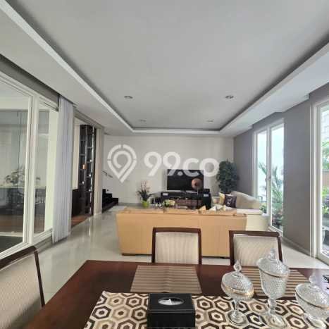 Disewakan! Rumah 5 Kamar Tidur &
4 Kamar Mandi di Citraland, Surabaya Disewakan! Rumah 5 Kamar Tidur &
4 Kamar Mandi di Citraland, Surabaya