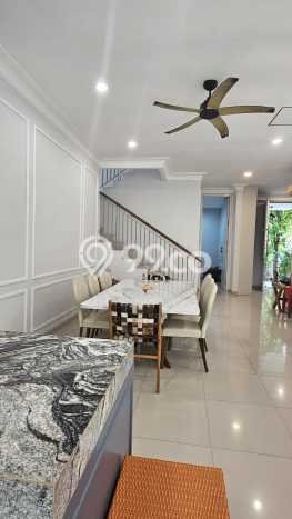 Hunian Mewah LB 300m2 Siap Pakai Desain Elegan di Pakuwon Indah, Surabaya Hunian Mewah LB 300m2 Siap Pakai Desain Elegan di Pakuwon Indah, Surabaya