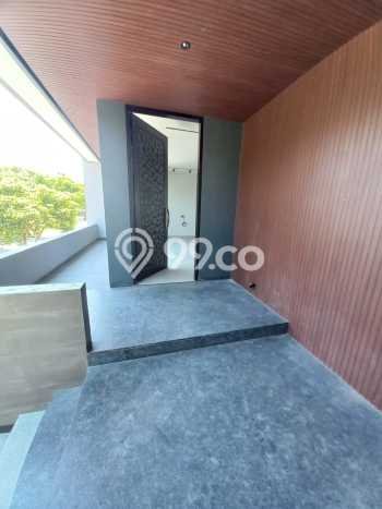 Jual Rumah Luas Megah Dengan View Eksklusif di Citraland, Surabaya Jual Rumah Luas Megah Dengan View Eksklusif di Citraland, Surabaya