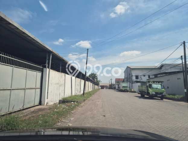 Unit Gudang Tersedia di Margomulyo Spesifikasi LB 2500m2 Unit Gudang Tersedia di Margomulyo Spesifikasi LB 2500m2