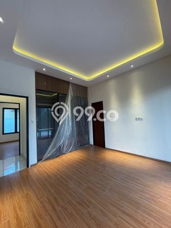 For Sale! Premium House LT 240m2 Desain Elegan di Mayjen Sungkono For Sale! Premium House LT 240m2 Desain Elegan di Mayjen Sungkono