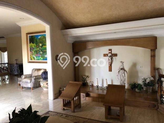 Jual Rumah Mewah Elegan Dengan View Cantik di Citraland, Surabaya Jual Rumah Mewah Elegan Dengan View Cantik di Citraland, Surabaya