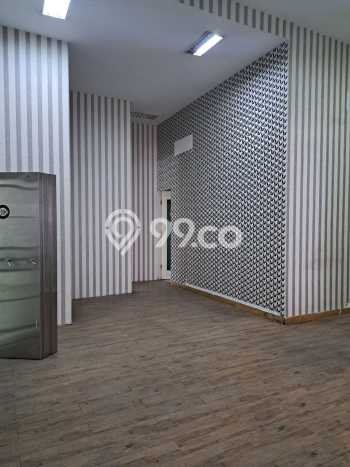 Sewa Rumah Strategis LT 774m2 / LB 500m2 di Diponegoro, Surabaya Sewa Rumah Strategis LT 774m2 / LB 500m2 di Diponegoro, Surabaya