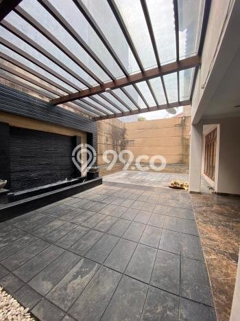 Jual Rumah Mewah Megah Dengan View Cantik di Pakuwon Indah, Surabaya Jual Rumah Mewah Megah Dengan View Cantik di Pakuwon Indah, Surabaya