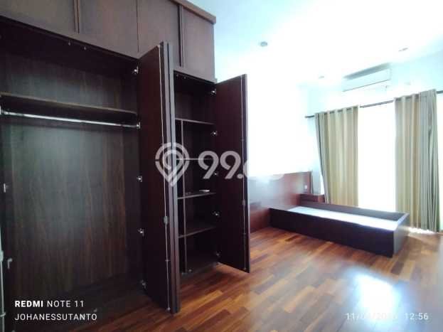 Hunian Cantik Minimalis Lb 172m2 di Wiyung, Surabaya Hunian Cantik Minimalis Lb 172m2 di Wiyung, Surabaya