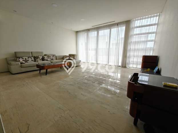 For Sale! Premium House LT 554m2 Desain Modern di Surabaya Kota For Sale! Premium House LT 554m2 Desain Modern di Surabaya Kota
