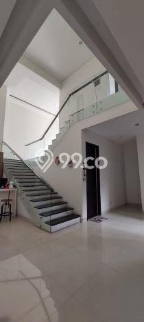 Dijual Rumah Luas Megah Dengan View Eksklusif di Kupang, Surabaya Dijual Rumah Luas Megah Dengan View Eksklusif di Kupang, Surabaya