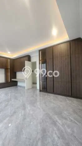 Rumah Elit LB 450m2 Siap Pakai Desain Elegan di Pakuwon Indah, Surabaya Rumah Elit LB 450m2 Siap Pakai Desain Elegan di Pakuwon Indah, Surabaya