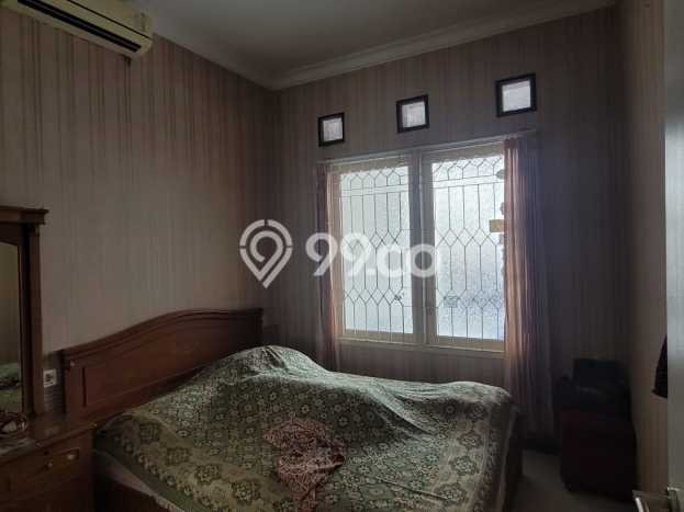 Rumah LT 135m² Akses Strategis di Kawasan Elite Wiyung, Surabaya Rumah LT 135m² Akses Strategis di Kawasan Elite Wiyung, Surabaya