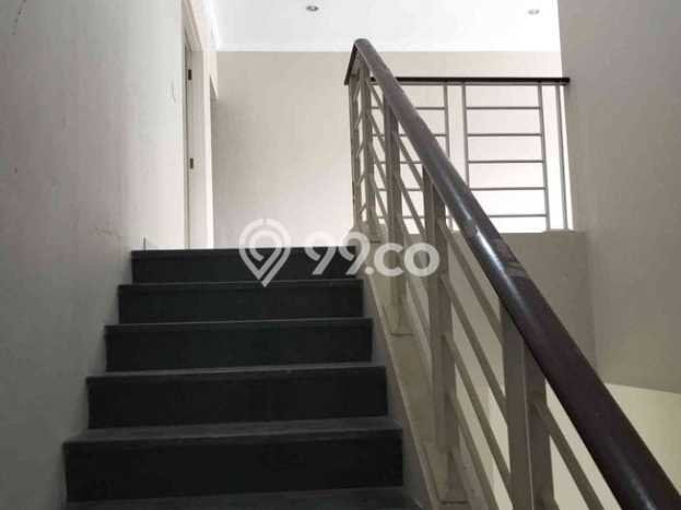Rumah Elit LB 403m2 Siap Pakai Desain Elegan di Citraland, Surabaya Rumah Elit LB 403m2 Siap Pakai Desain Elegan di Citraland, Surabaya