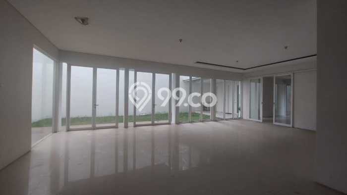 Rumah Mewah Dijual LT 375m2 di Wiyung, Surabaya Rumah Mewah Dijual LT 375m2 di Wiyung, Surabaya