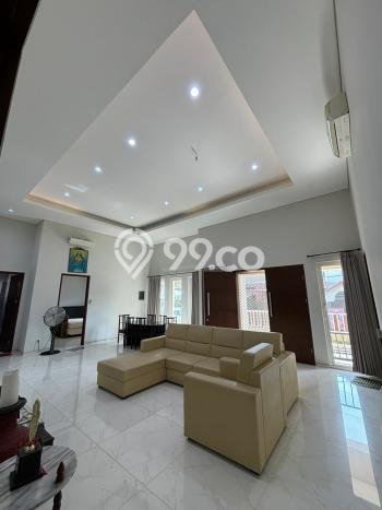 Rumah Elit LB 330m2 Siap Pakai Desain Elegan di Darmo Permai, Surabaya Rumah Elit LB 330m2 Siap Pakai Desain Elegan di Darmo Permai, Surabaya