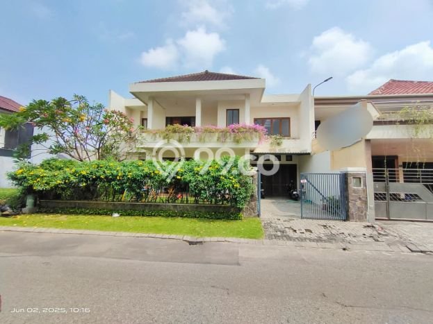 Rumah Elit Modern Tanpa Renovasi di Citraland Surabaya Rumah Elit Modern Tanpa Renovasi di Citraland Surabaya