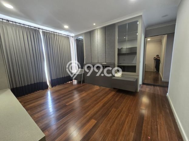 Ready to Use! Premium House LT 345m2 Desain Elegan di Graha Ready to Use! Premium House LT 345m2 Desain Elegan di Graha