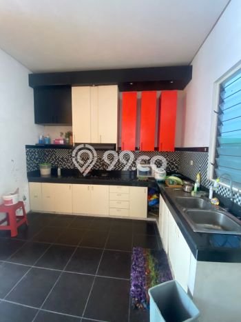 Disewakan Rumah Harga Terjangkau di Citraland Surabaya dengan 4 Kamar Tidur Disewakan Rumah Harga Terjangkau di Citraland Surabaya dengan 4 Kamar Tidur