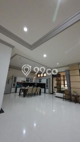 Jual Rumah Mewah Megah Dengan View Eksklusif di Citraland, Surabaya Jual Rumah Mewah Megah Dengan View Eksklusif di Citraland, Surabaya