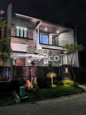 Rumah Luxury Modern Tanpa Renovasi di Citraland Surabaya Rumah Luxury Modern Tanpa Renovasi di Citraland Surabaya