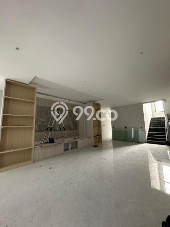 Rumah Elit Modern Tanpa Renovasi di Citraland Surabaya Rumah Elit Modern Tanpa Renovasi di Citraland Surabaya