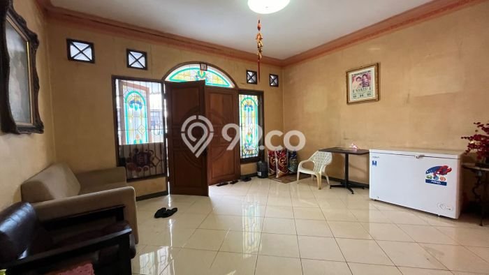 PROMO SPESIAL! Dijual Rumah Berkualitas di Darmo permai, Surabaya, LT 340m2m² Luas Bangunan 247m2m² PROMO SPESIAL! Dijual Rumah Berkualitas di Darmo permai, Surabaya, LT 340m2m² Luas Bangunan 247m2m²