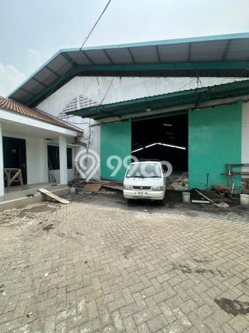Disewakan Gudang di Pusat Kota Surabaya Ramai Strategis Disewakan Gudang di Pusat Kota Surabaya Ramai Strategis