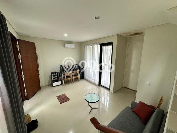Rumah Modern 2 KT di Citraland Surabaya Full Furnished Rumah Modern 2 KT di Citraland Surabaya Full Furnished