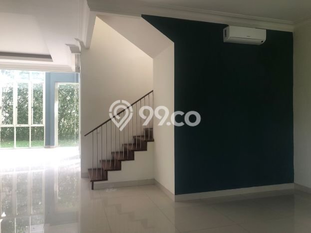 Rumah sewa siap pakai 4 KT di Pakuwon Indah, Surabaya Rumah sewa siap pakai 4 KT di Pakuwon Indah, Surabaya
