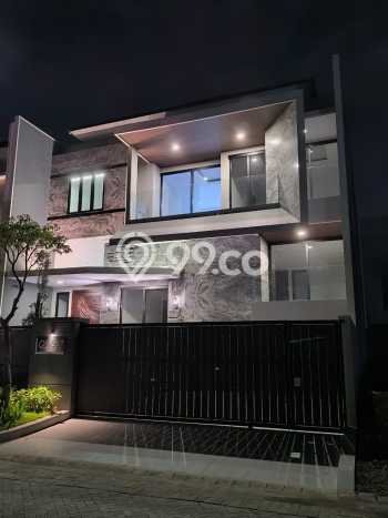 Rumah Luxury Modern Tanpa Renovasi di Citraland Surabaya Rumah Luxury Modern Tanpa Renovasi di Citraland Surabaya