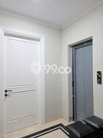 For Sale! Luxury House LT 202m2 Desain Modern di Pakubuwono For Sale! Luxury House LT 202m2 Desain Modern di Pakubuwono