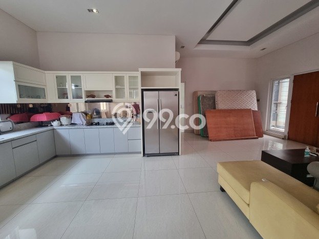 Dijual Rumah Mewah Elegan Dengan View Eksklusif di Tubagus Angke, Jakarta Barat Dijual Rumah Mewah Elegan Dengan View Eksklusif di Tubagus Angke, Jakarta Barat