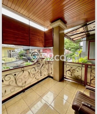 Ready to Use! Luxury House LT 182m2 Desain Modern di SCBD Ready to Use! Luxury House LT 182m2 Desain Modern di SCBD