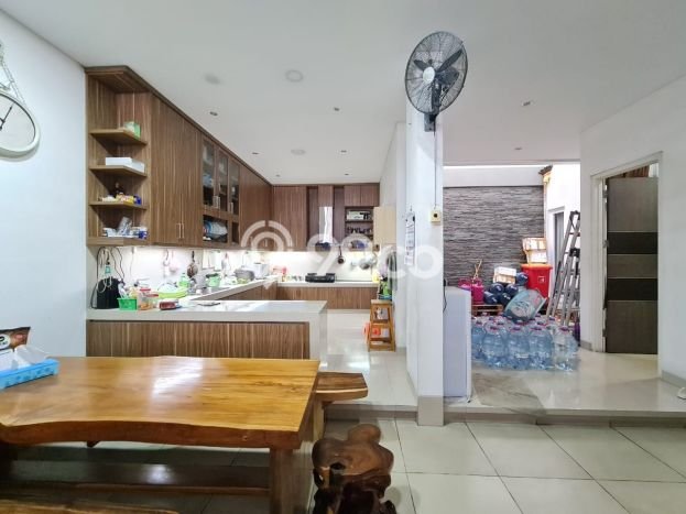 Rumah Luxury Modern Siap Huni di Tomang Jakarta Barat Rumah Luxury Modern Siap Huni di Tomang Jakarta Barat
