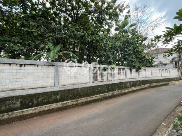 Hunian Mewah LB 200m2 Siap Pakai Desain Elegan di Ciganjur, Jakarta Selatan Hunian Mewah LB 200m2 Siap Pakai Desain Elegan di Ciganjur, Jakarta Selatan