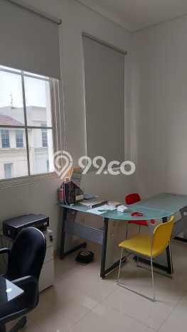 HARGA SPECIAL! Rumah Asri lokasi Kembangan, Luas 85m² Bangunan 230m² HARGA SPECIAL! Rumah Asri lokasi Kembangan, Luas 85m² Bangunan 230m²