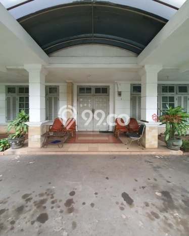 Dijual Rumah Mewah Exclusive di Kebayoran Baru, Jakarta Selatan Dijual Rumah Mewah Exclusive di Kebayoran Baru, Jakarta Selatan